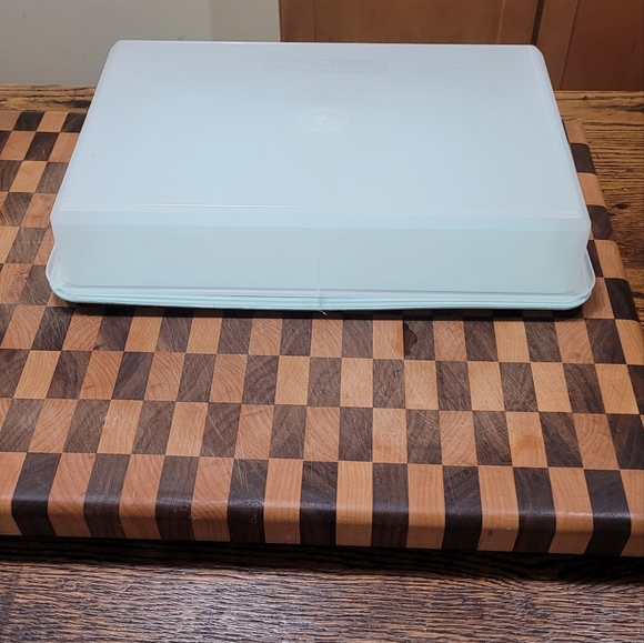 Tupperware Rectangular Keeper - Picture 3 of 3